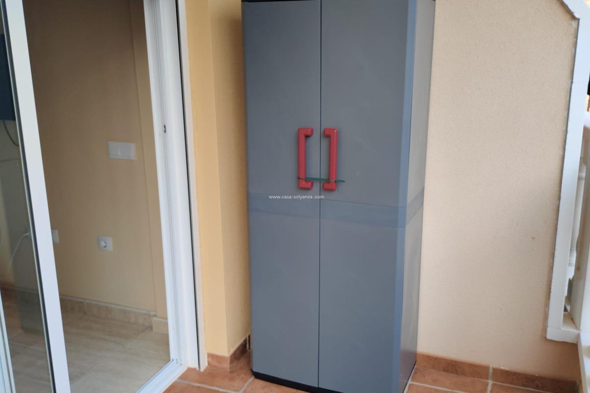 Resale - Apartment / flat - Guardamar del Segura - Puerto Deportivo