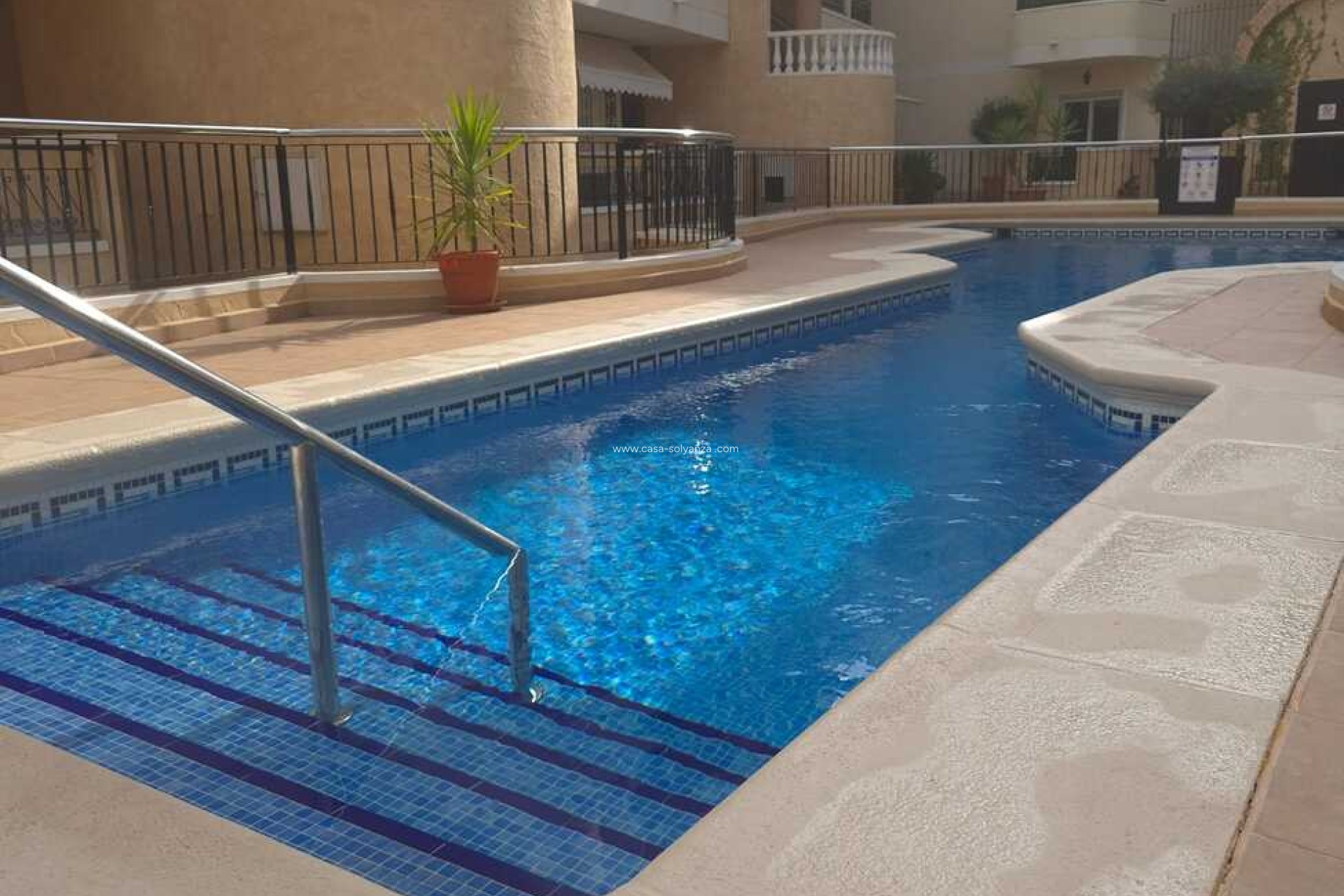 Resale - Apartment / flat - Jacarilla - Costa Blanca