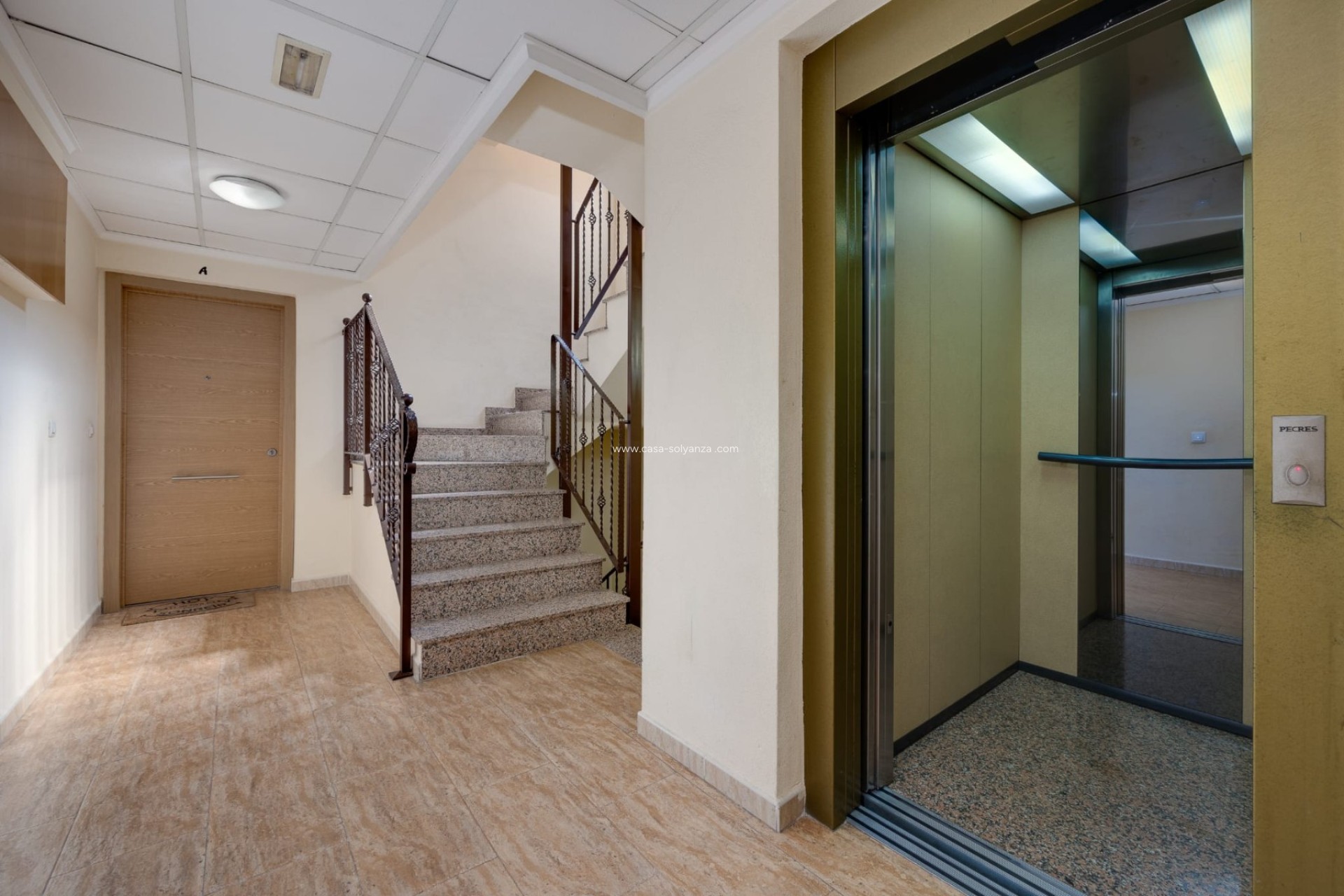 Resale - Apartment / flat - Jacarilla