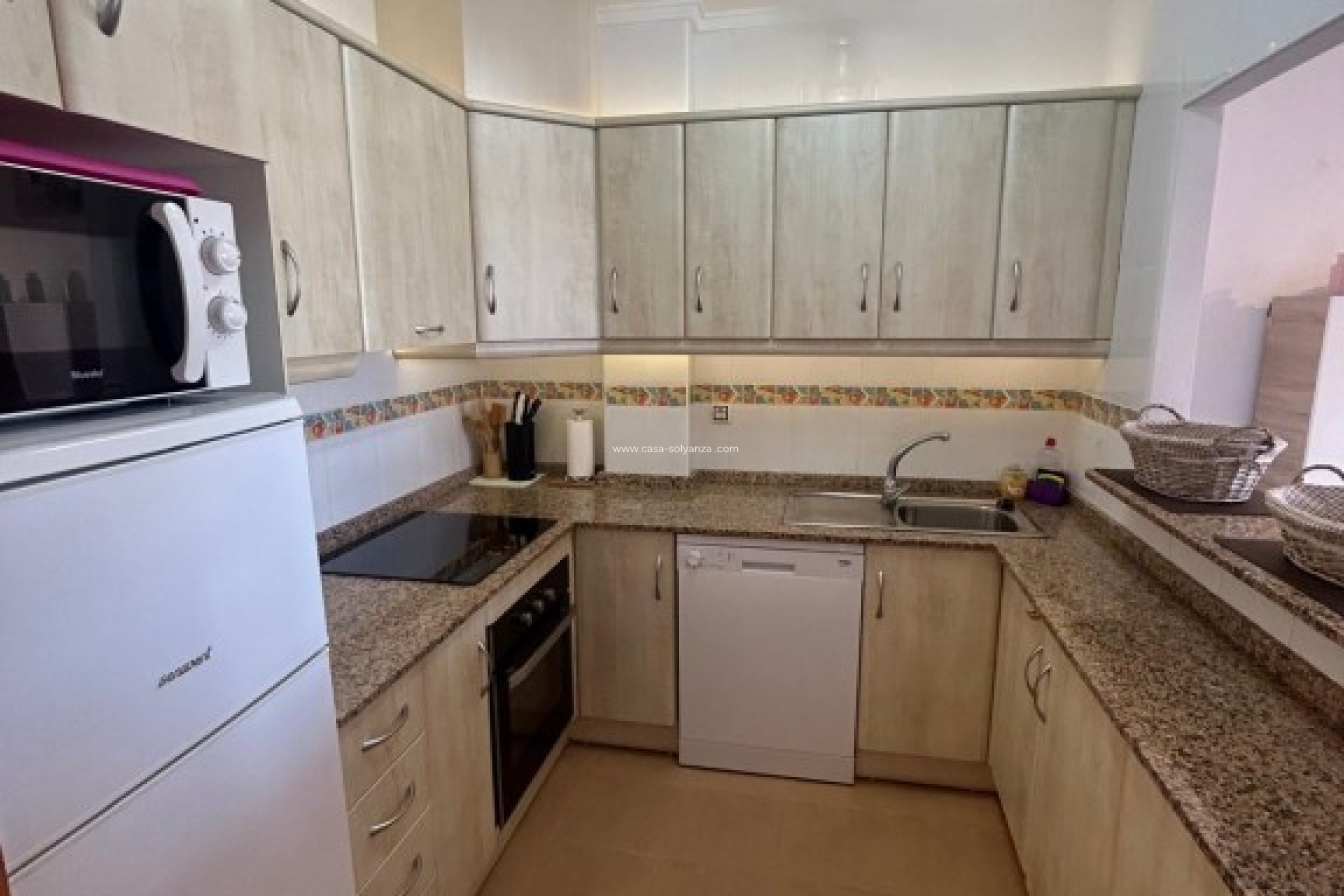 Resale - Apartment / flat - La Marina - Costa Blanca