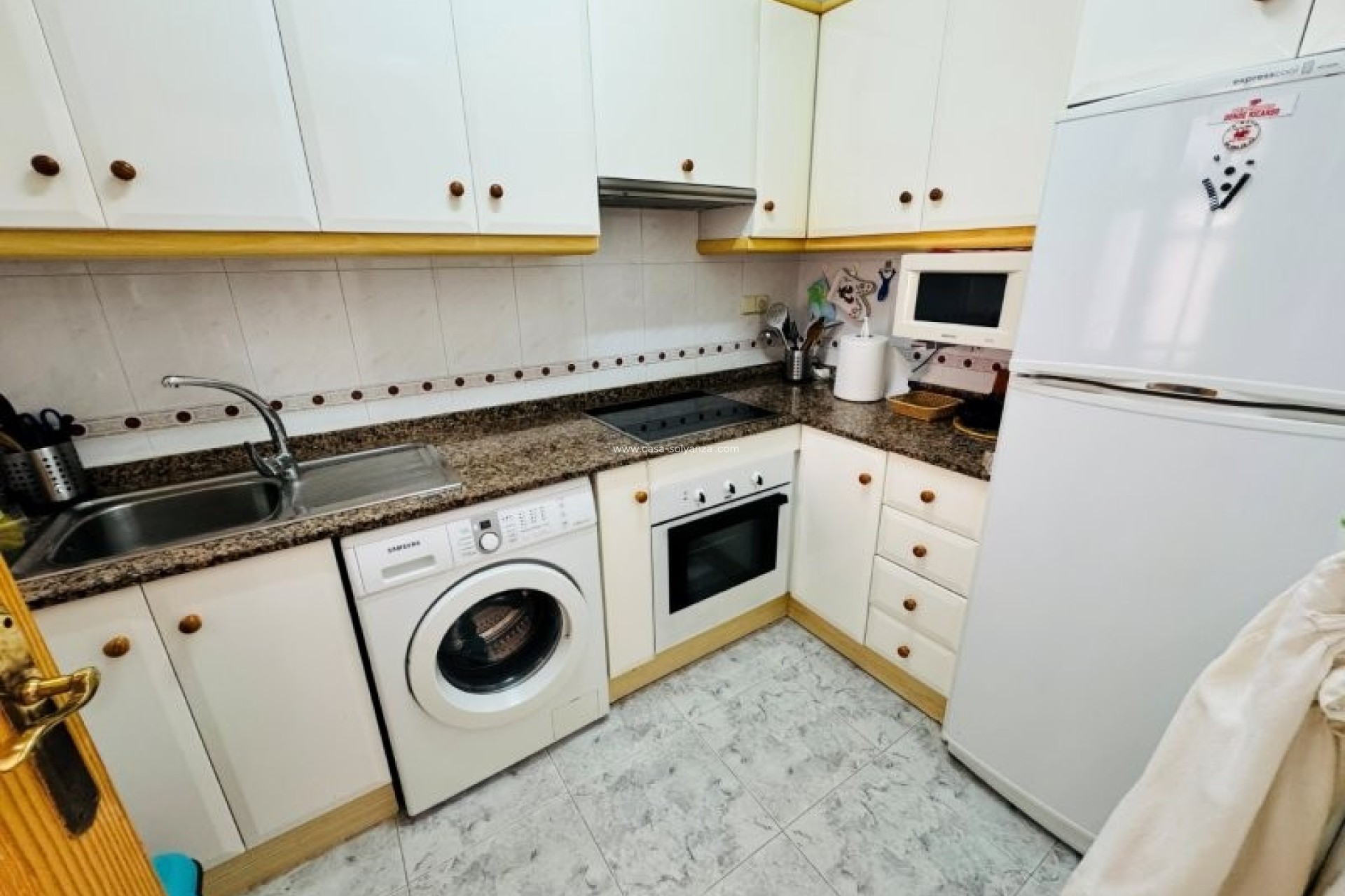 Resale - Apartment / flat - La Mata - Costa Blanca