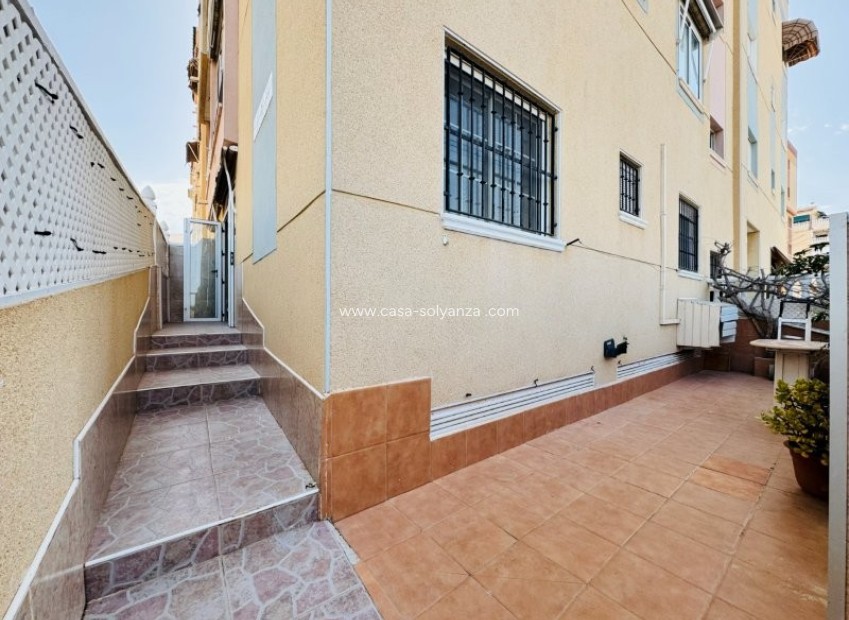 Resale - Apartment / flat - La Mata - Costa Blanca