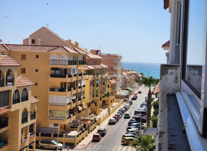 Resale - Apartment / flat - La Mata - Costa Blanca