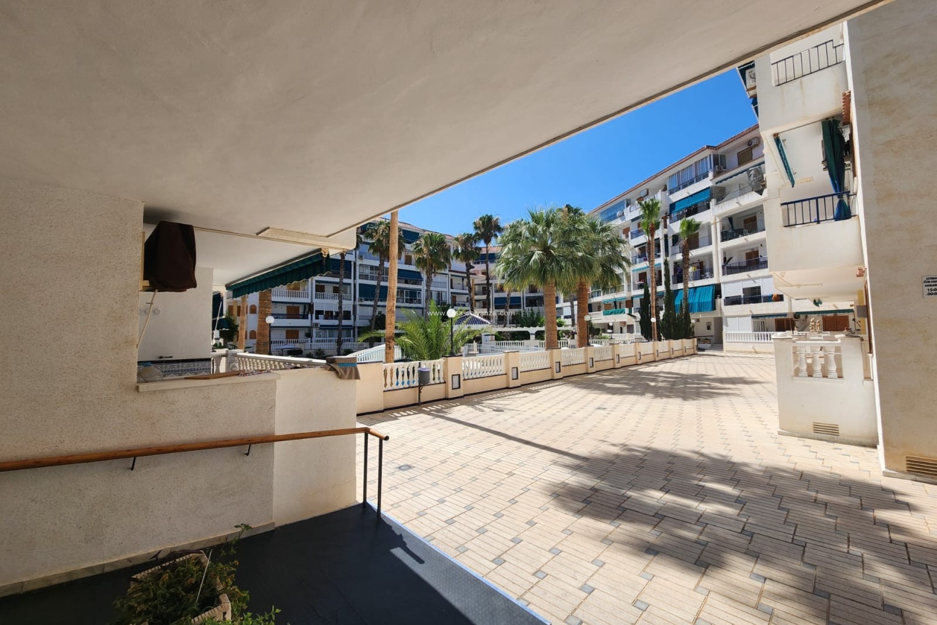 Resale - Apartment / flat - La Mata - Costa Blanca