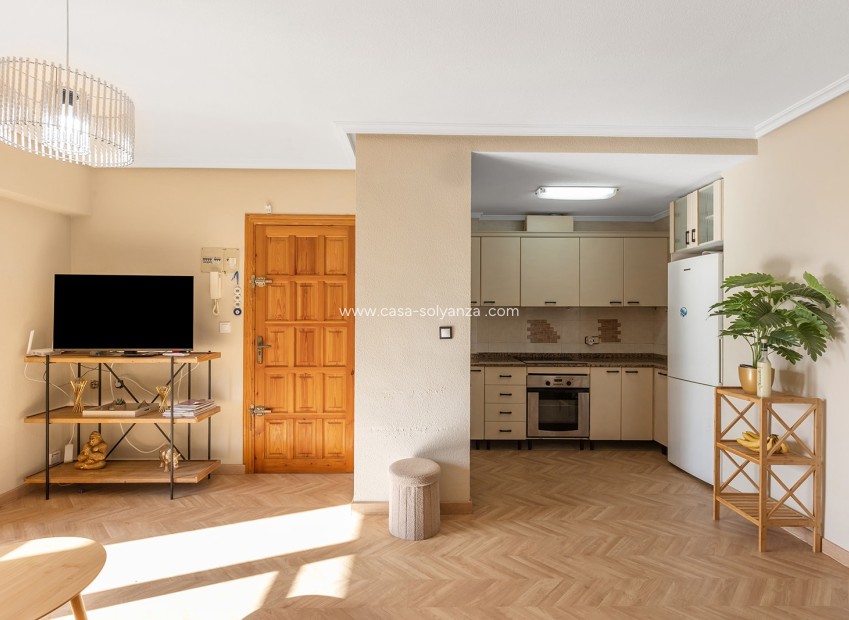 Resale - Apartment / flat - La Mata - Costa Blanca