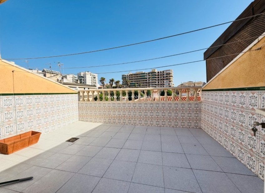 Resale - Apartment / flat - La Mata - Costa Blanca