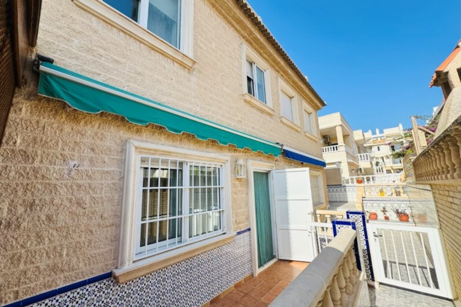 Resale - Apartment / flat - La Mata - Costa Blanca