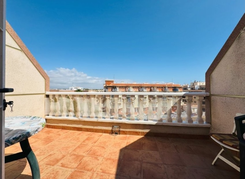 Resale - Apartment / flat - La Mata - Costa Blanca