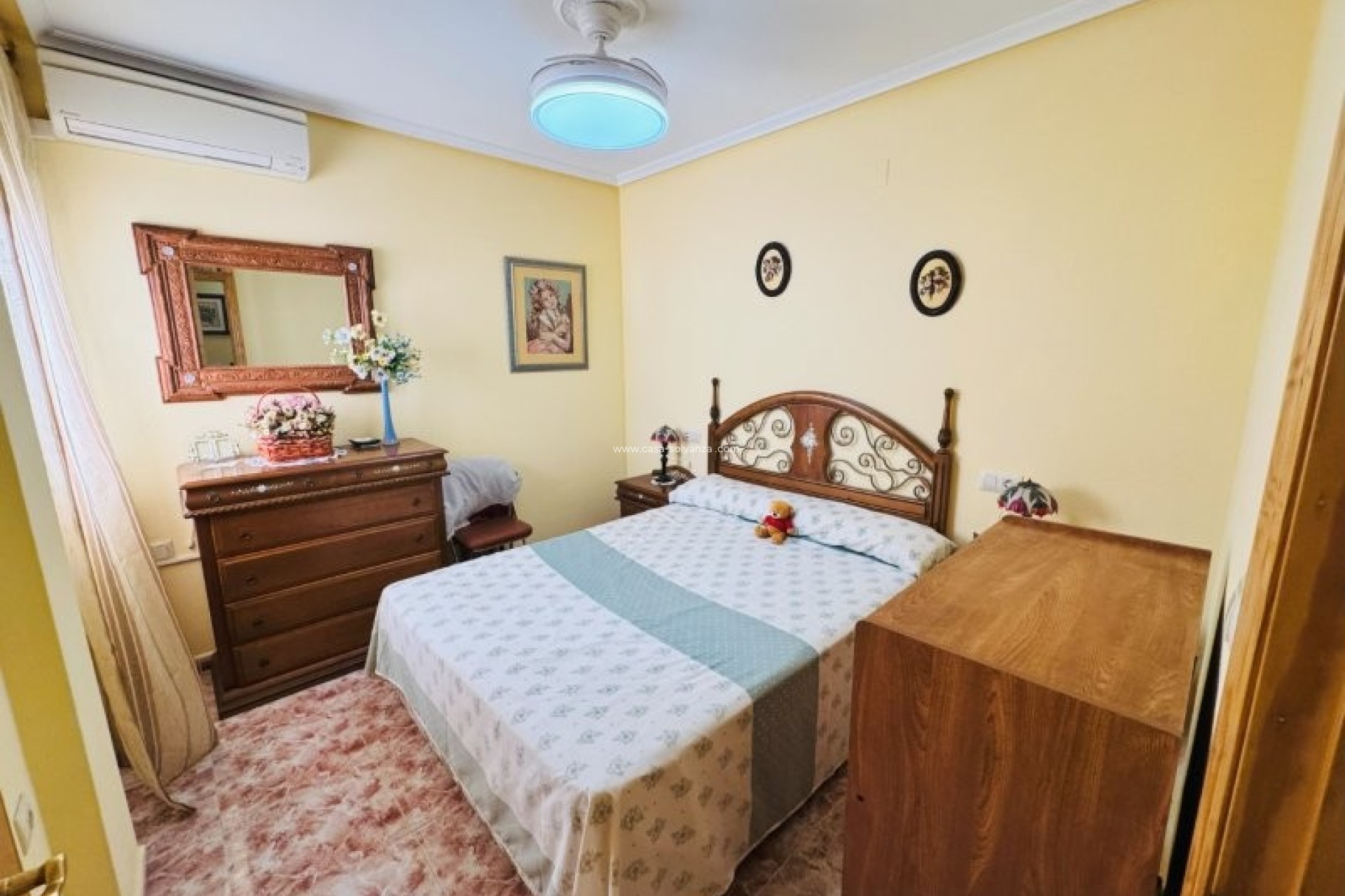 Resale - Apartment / flat - La Mata - Costa Blanca