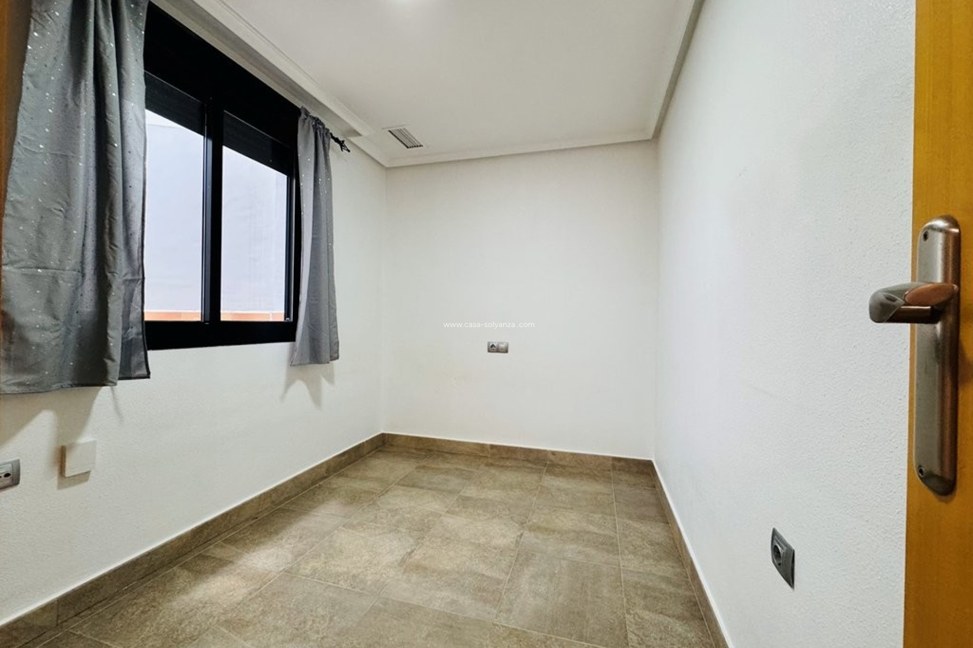 Resale - Apartment / flat - La Mata - Costa Blanca