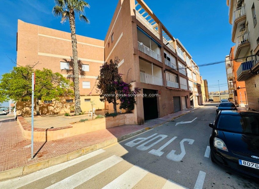 Resale - Apartment / flat - La Mata - Costa Blanca