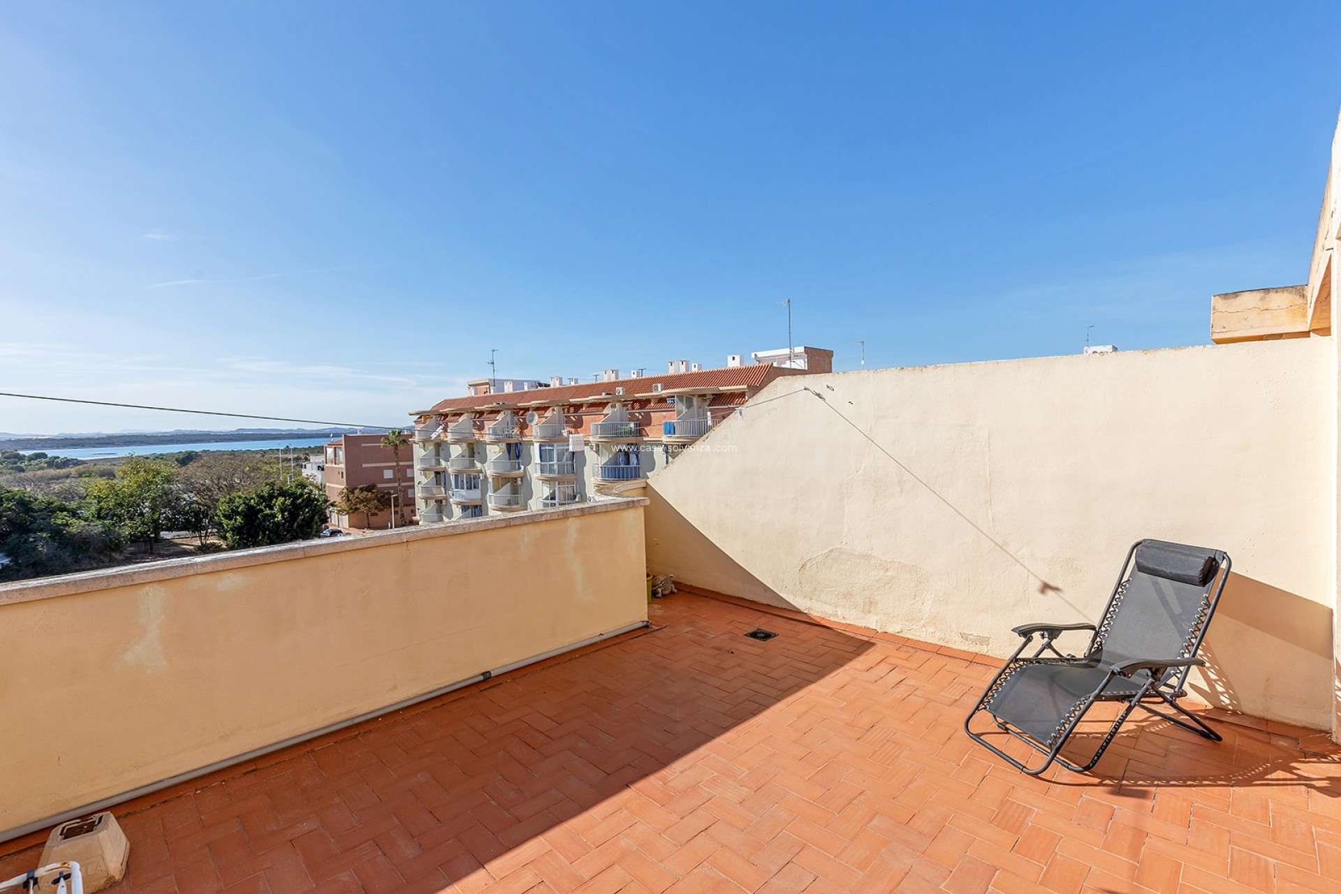 Resale - Apartment / flat - La Mata - Costa Blanca