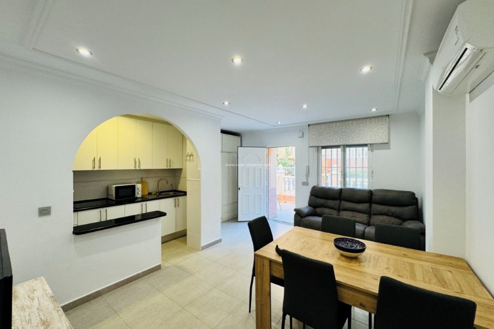 Resale - Apartment / flat - La Mata - Costa Blanca