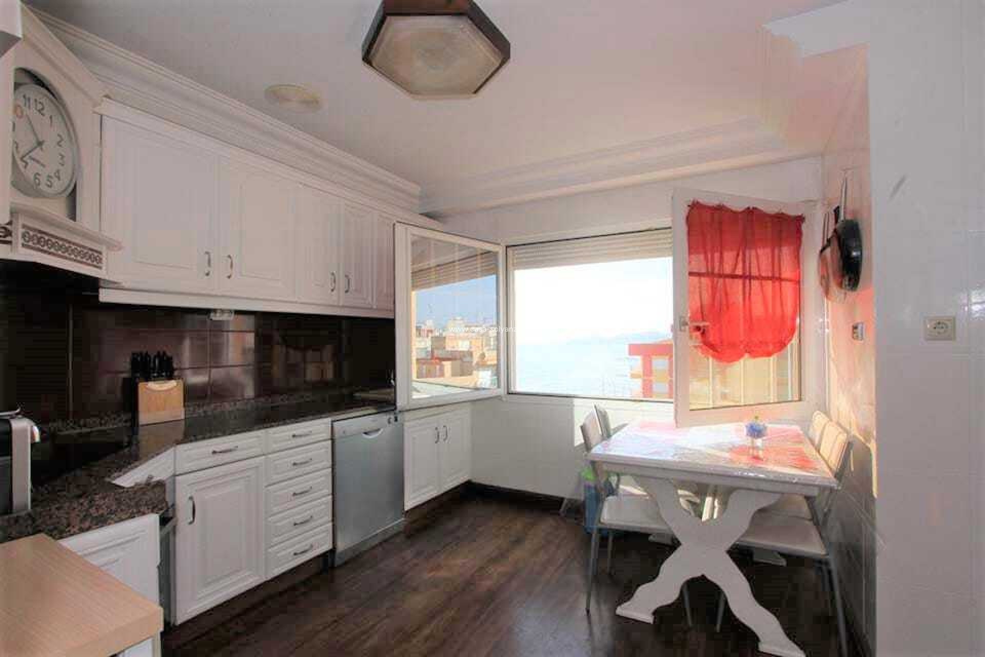 Resale - Apartment / flat - La Mata - Costa Blanca