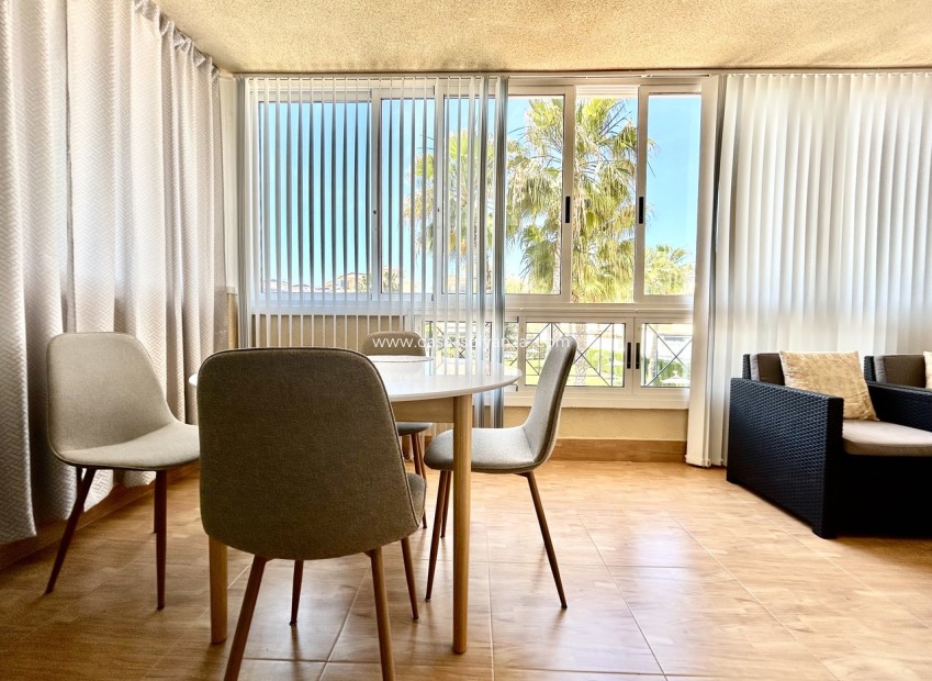 Resale - Apartment / flat - La Mata - Costa Blanca