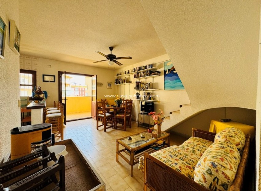 Resale - Apartment / flat - La Mata - Costa Blanca