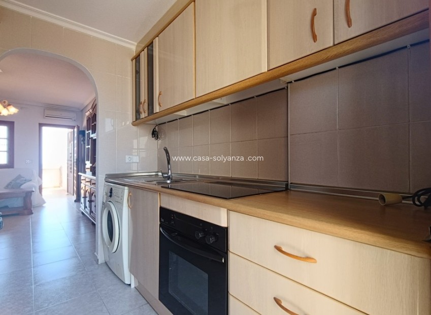 Resale - Apartment / flat - La Mata