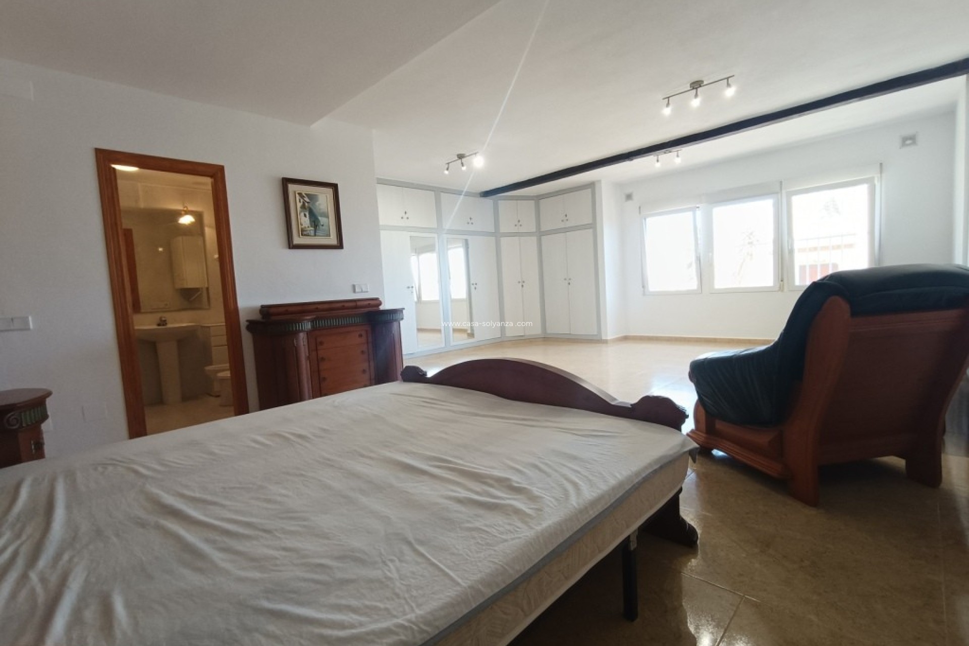 Resale - Apartment / flat - La Mata