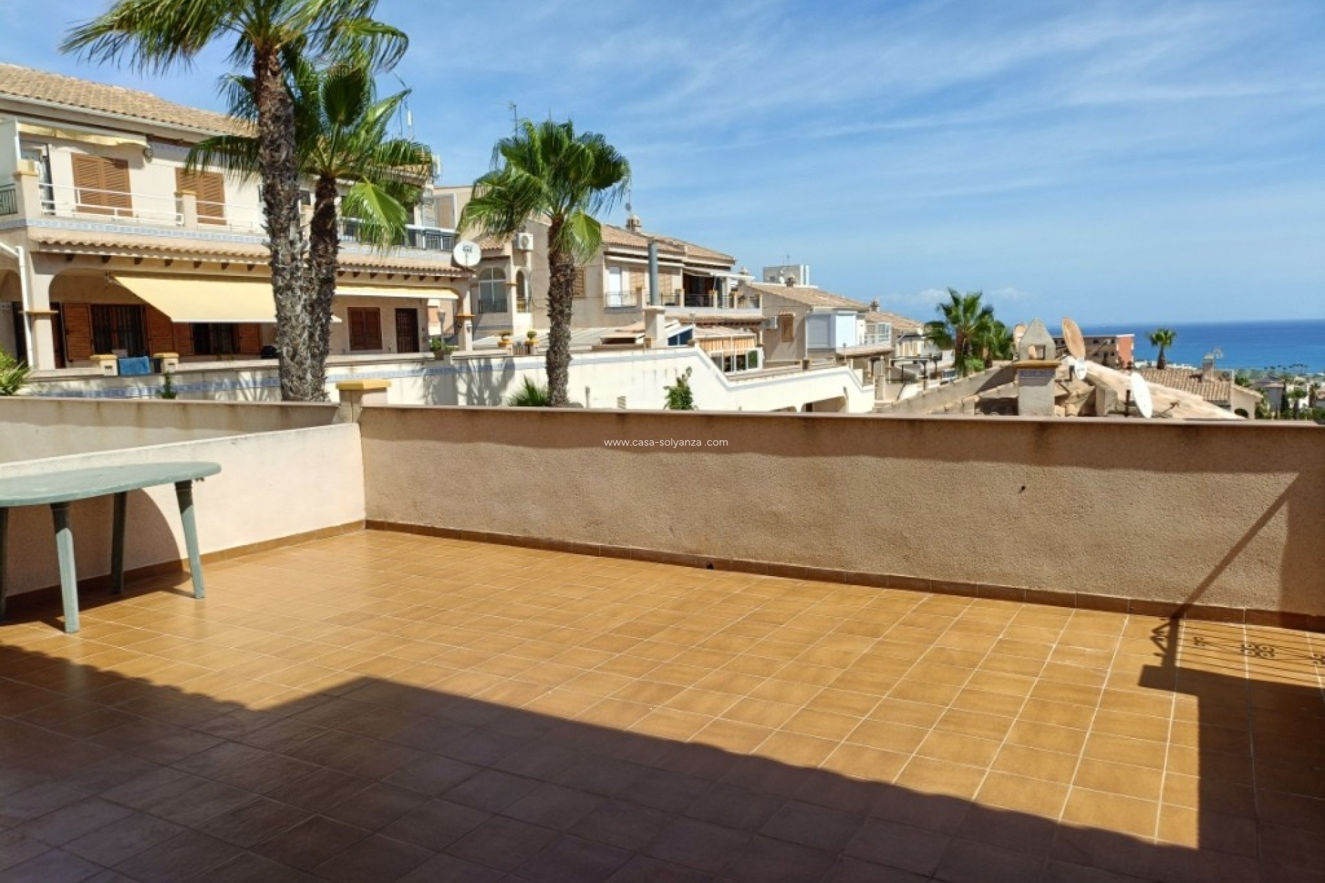 Resale - Apartment / flat - La Mata