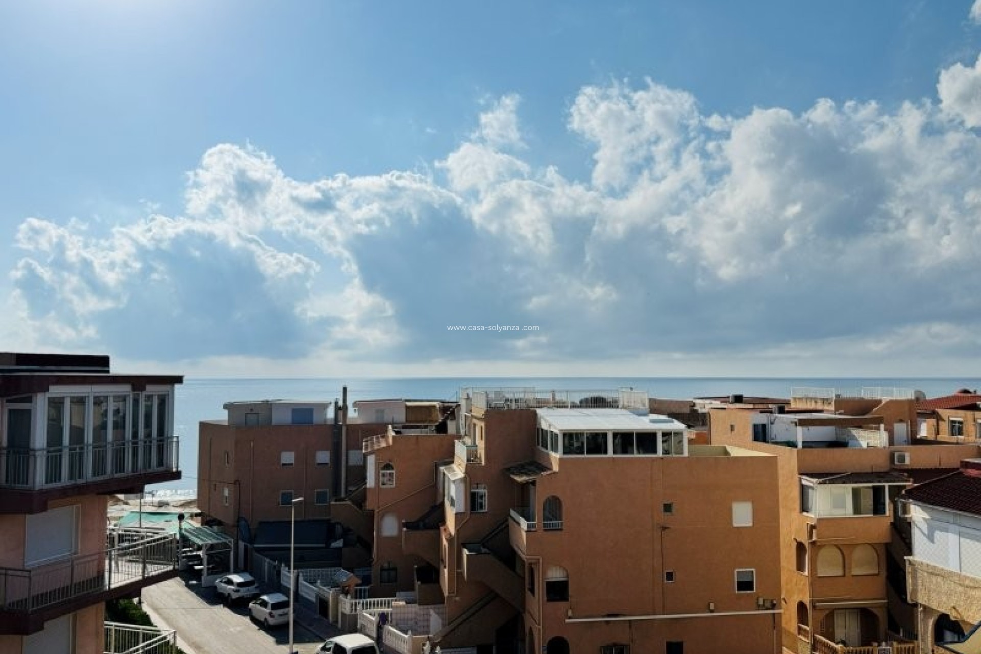 Resale - Apartment / flat - La Mata