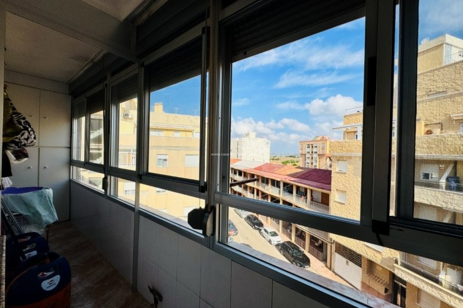 Resale - Apartment / flat - La Mata
