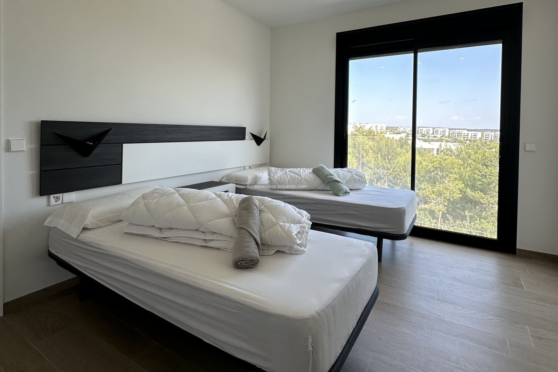 Resale - Apartment / flat - Las Colinas Golf Resort