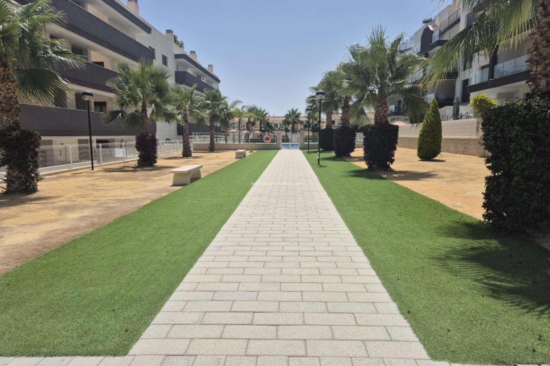 Resale - Apartment / flat - Las Filipinas - Inland