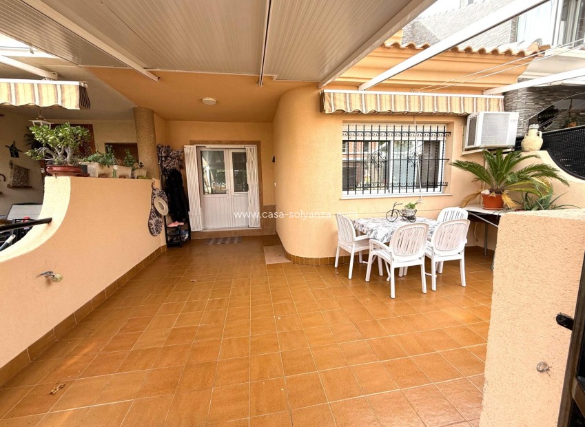 Resale - Apartment / flat - Los Alcázares - Center