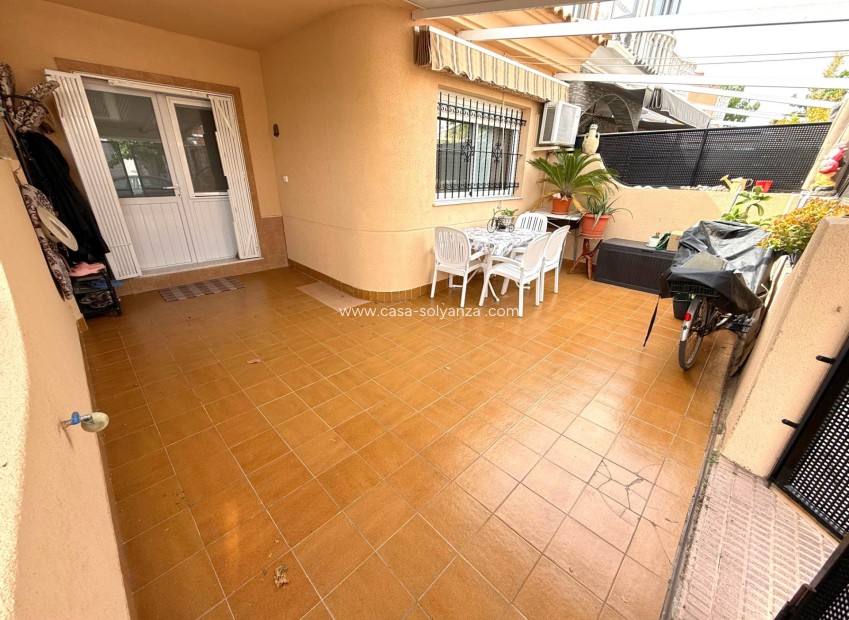 Resale - Apartment / flat - Los Alcázares - Center