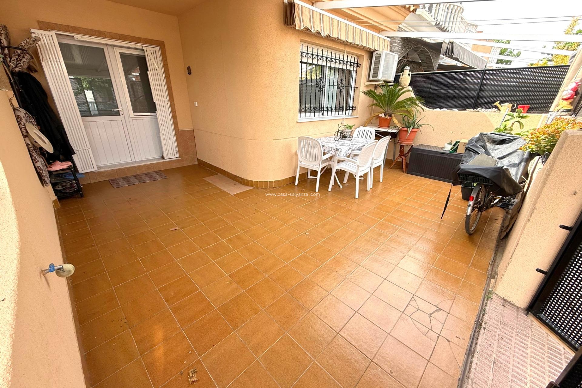 Resale - Apartment / flat - Los Alcázares - Center