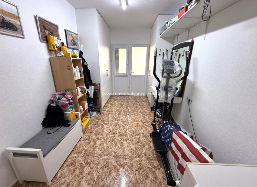 Resale - Apartment / flat - Los Alcázares - Center
