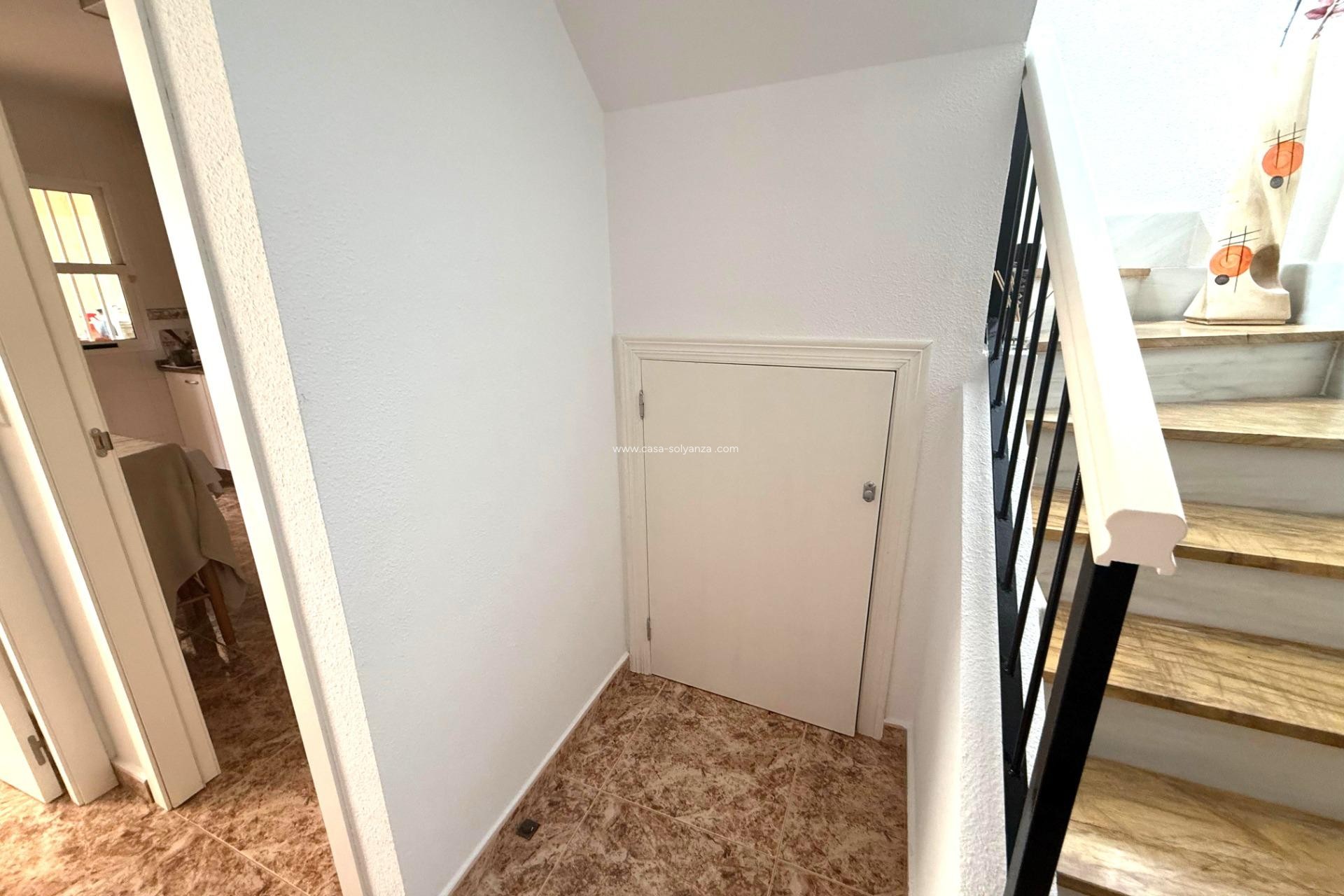 Resale - Apartment / flat - Los Alcázares - Center