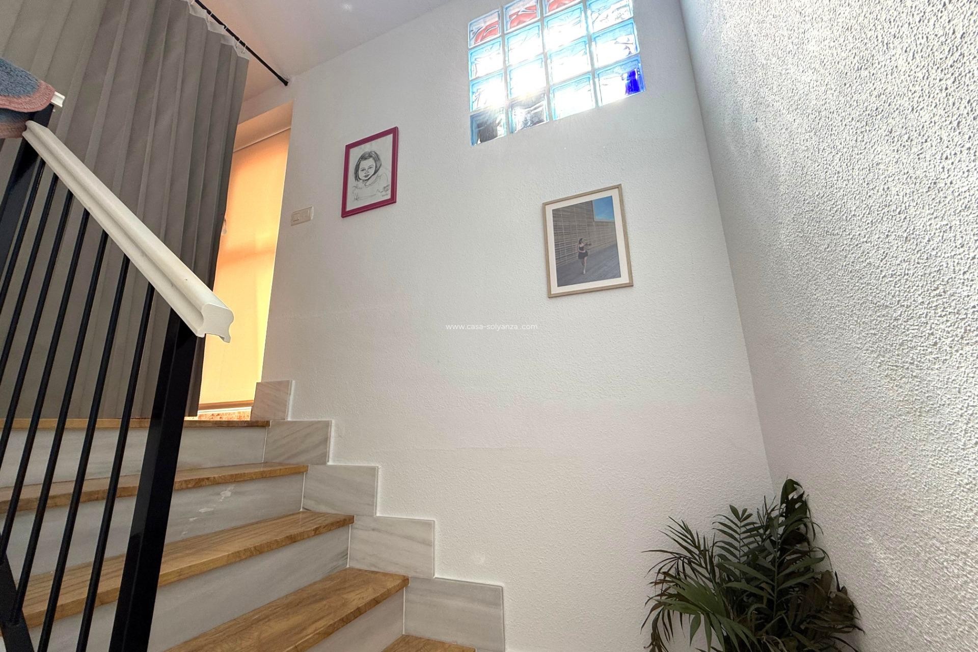 Resale - Apartment / flat - Los Alcázares - Center