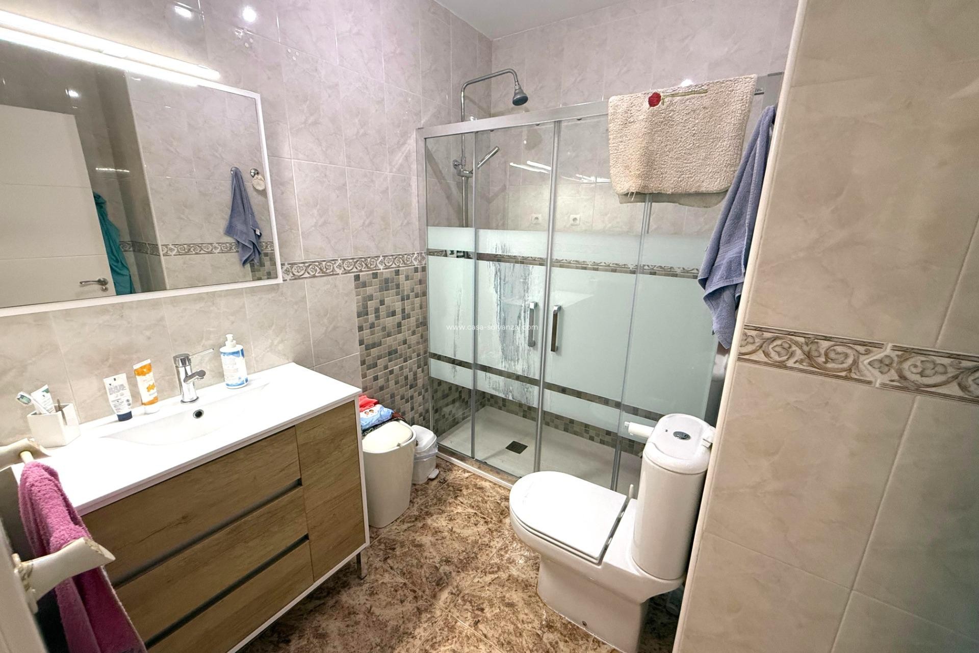 Resale - Apartment / flat - Los Alcázares - Center