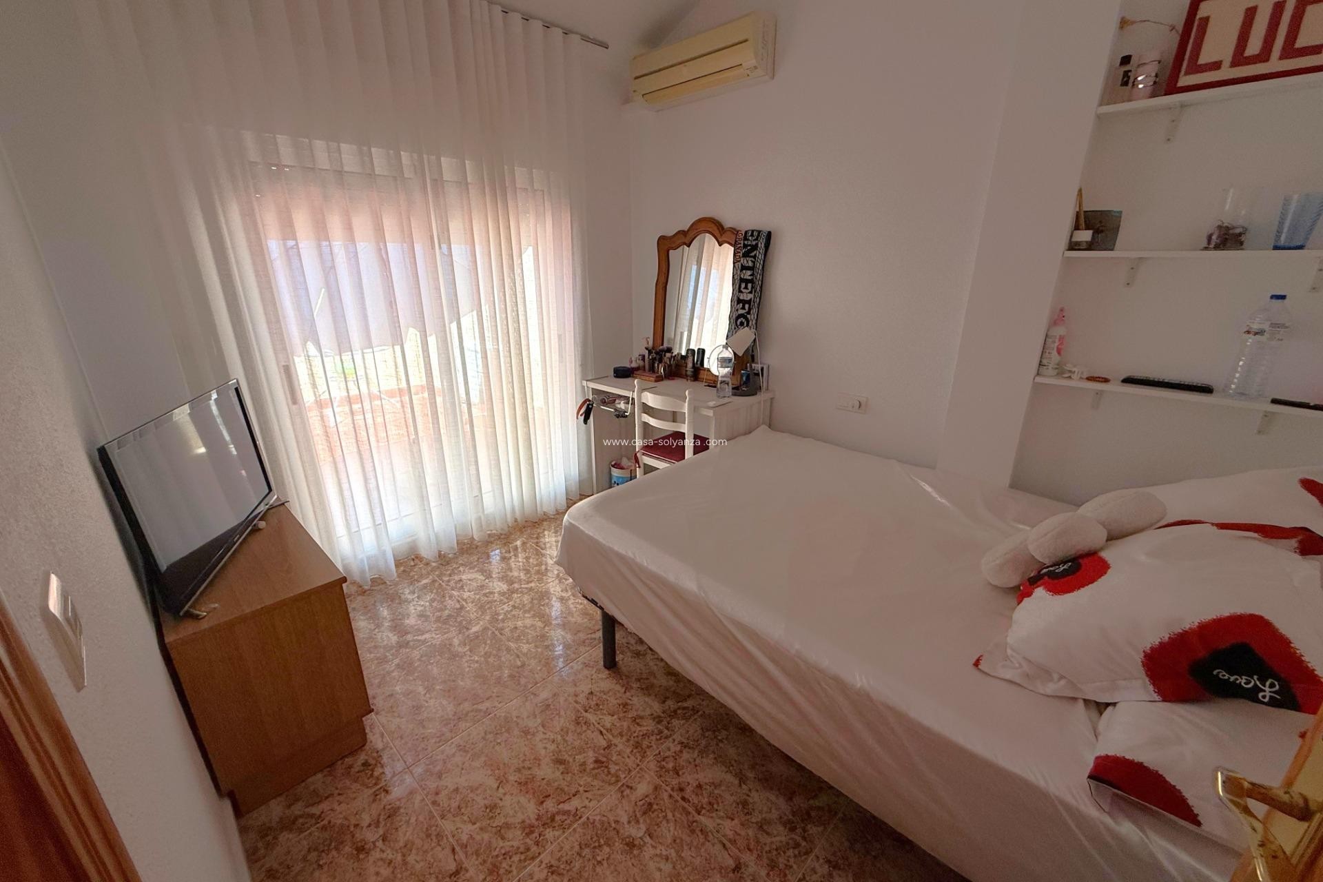 Resale - Apartment / flat - Los Alcázares - Center