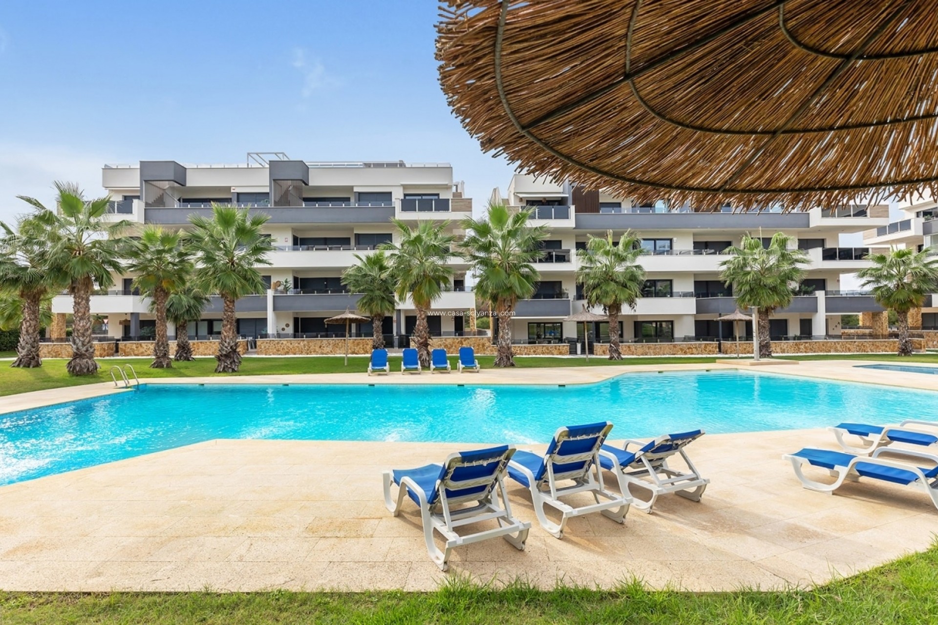 Resale - Apartment / flat - Los Altos - AMANECER