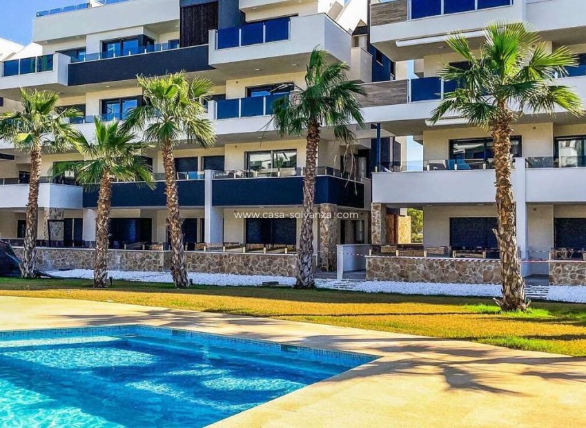 Resale - Apartment / flat - Los Altos - Costa Blanca