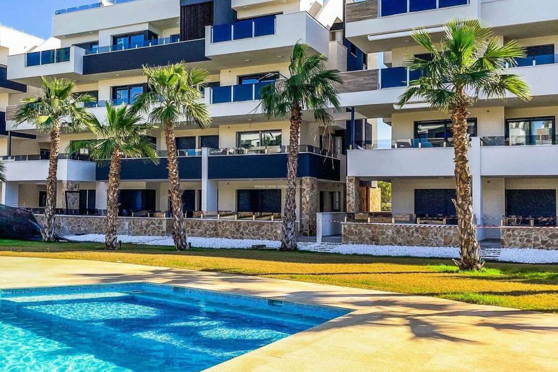 Resale - Apartment / flat - Los Altos - Costa Blanca