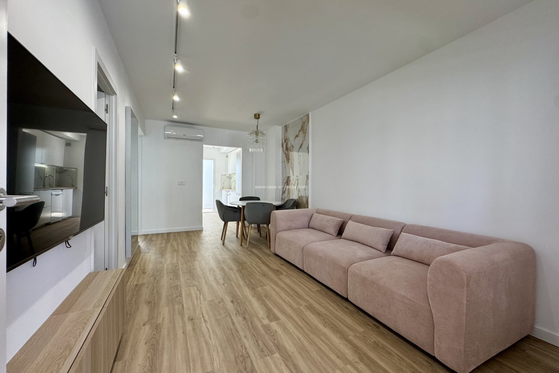 Resale - Apartment / flat - Los Altos - Costa Blanca