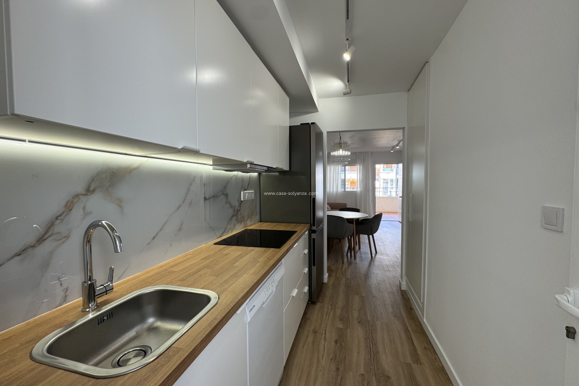 Resale - Apartment / flat - Los Altos - Costa Blanca