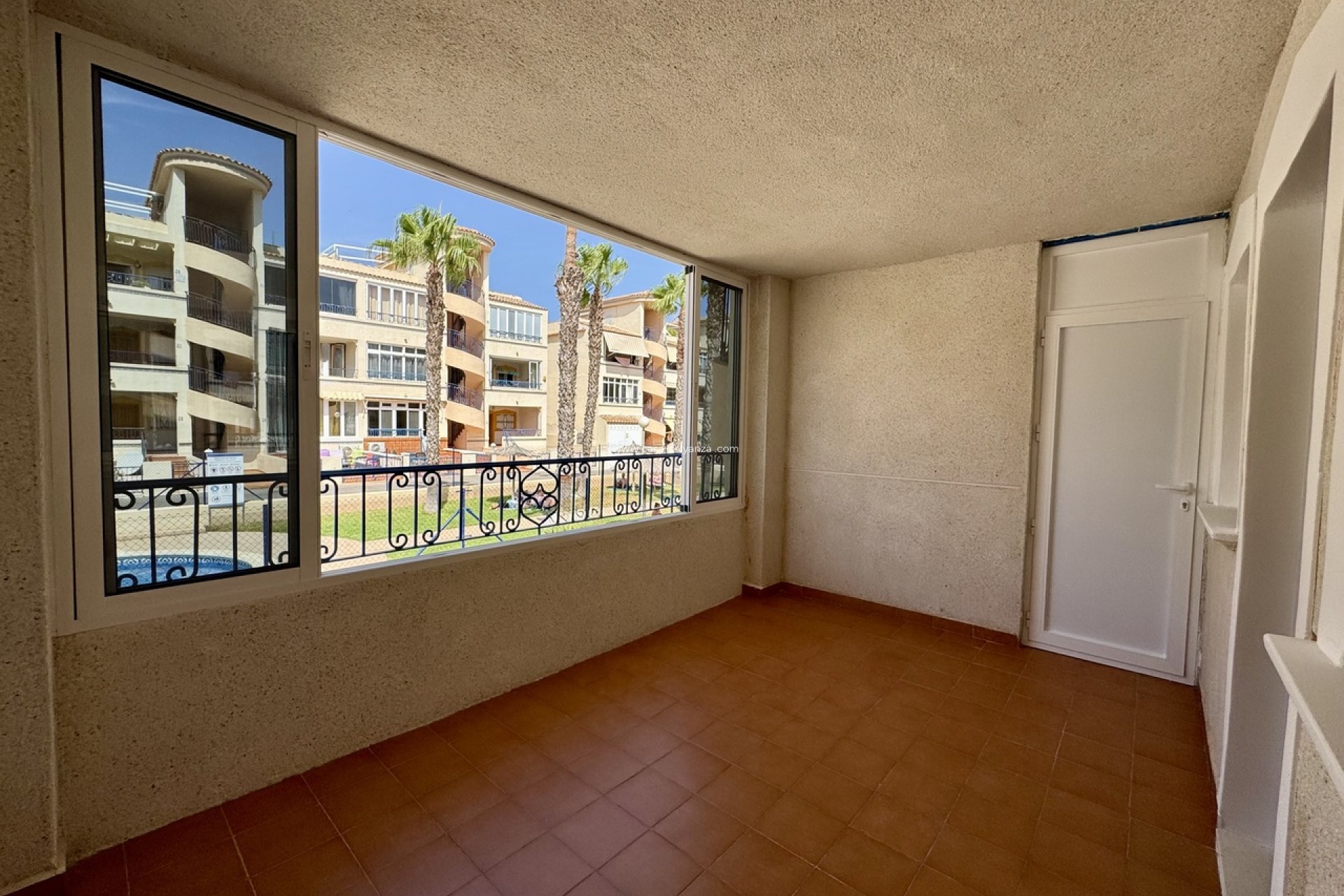 Resale - Apartment / flat - Los Altos - Costa Blanca