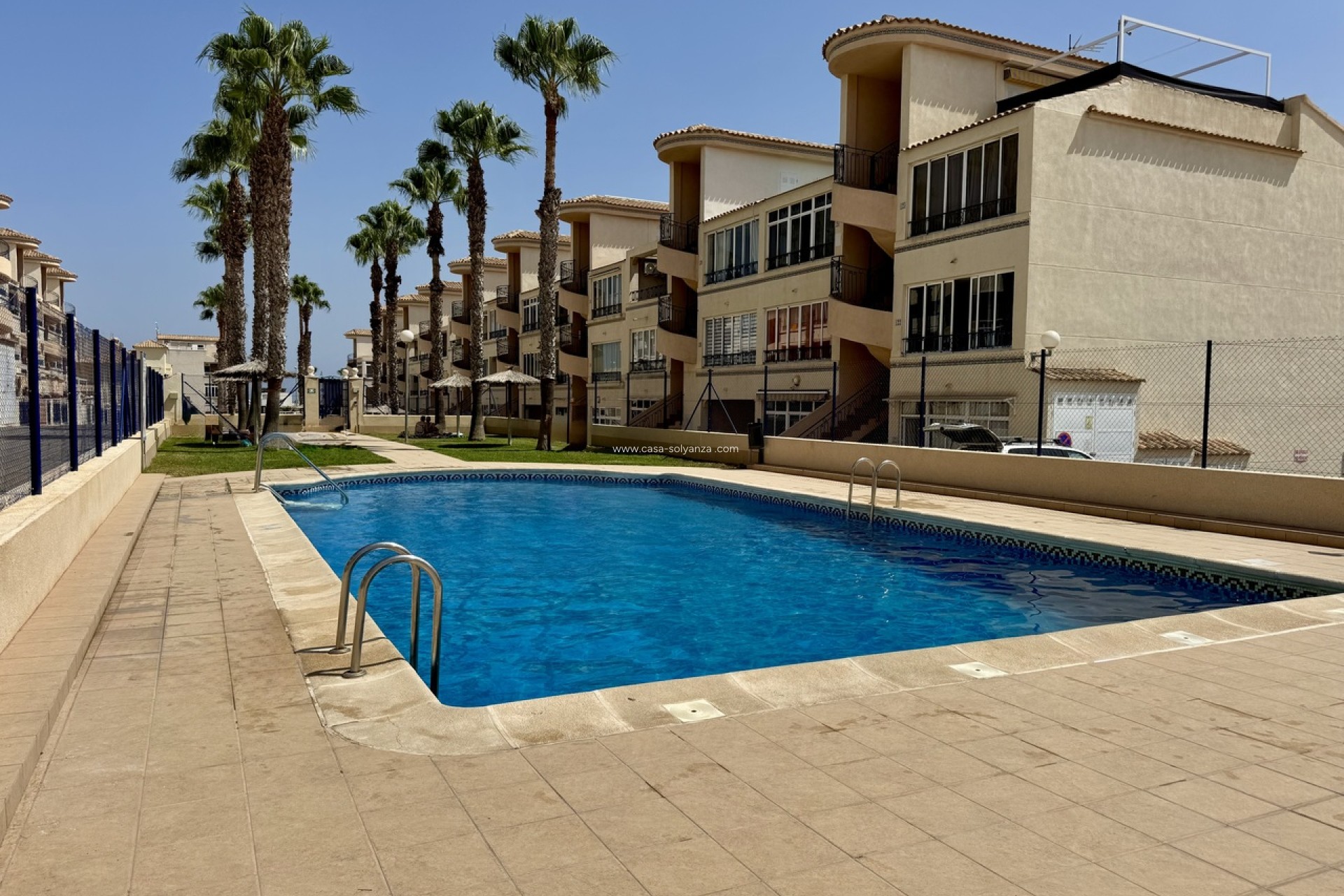Resale - Apartment / flat - Los Altos - Costa Blanca