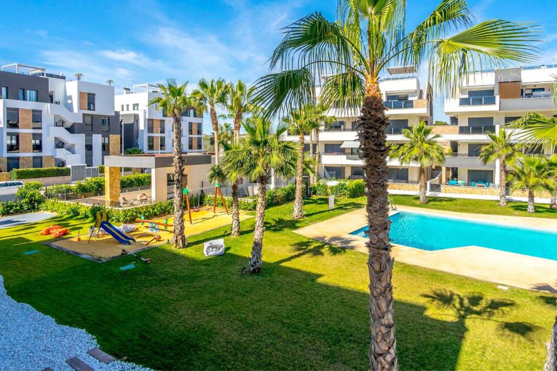 Resale - Apartment / flat - Los Altos - Costa Blanca