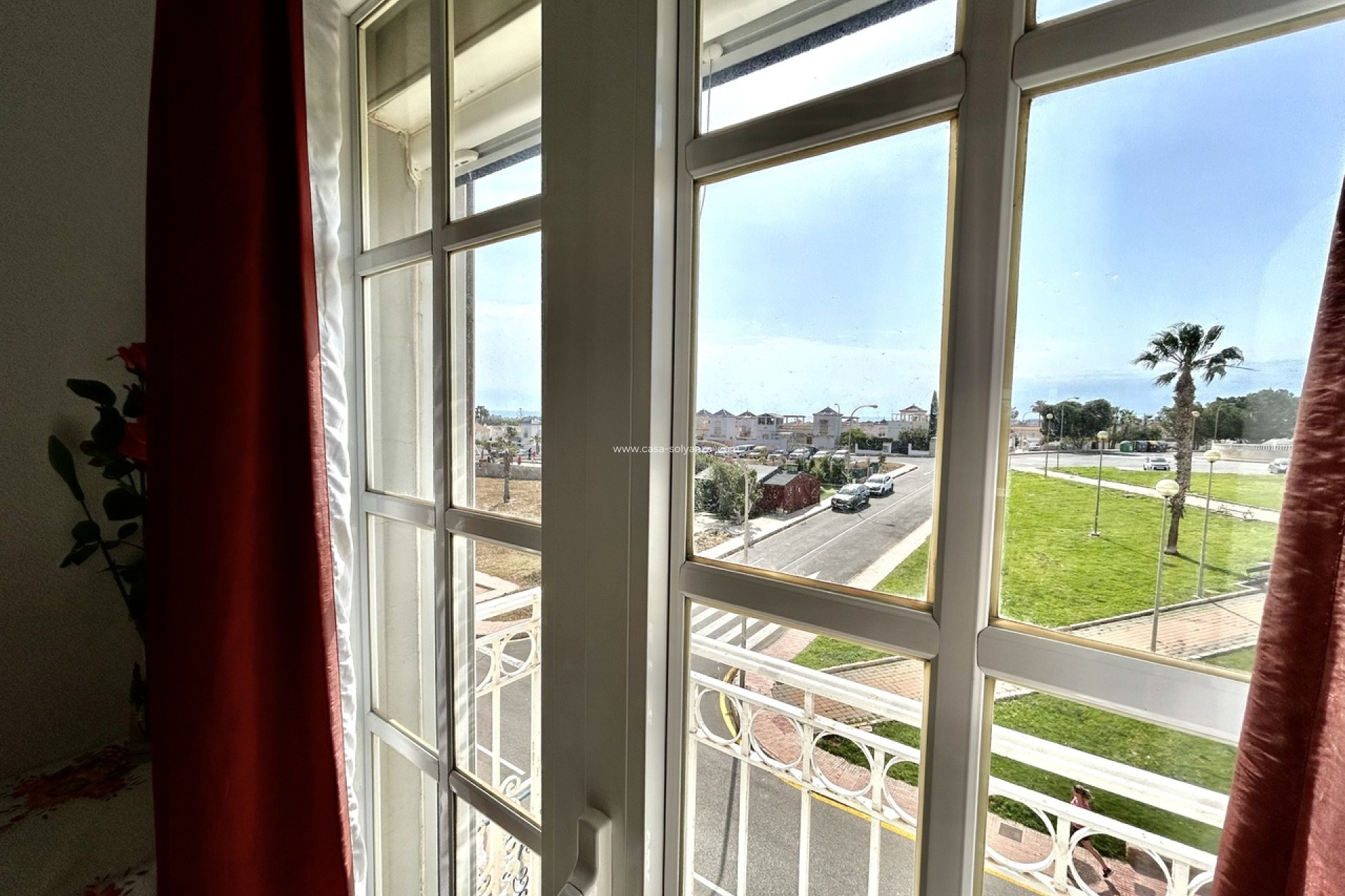 Resale - Apartment / flat - Los Altos - Costa Blanca