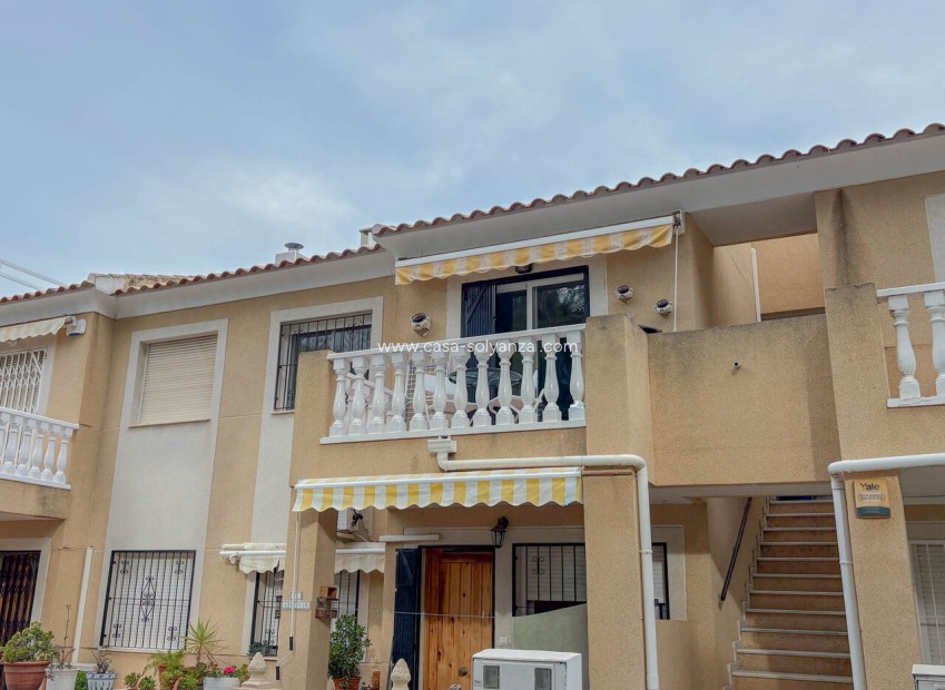 Resale - Apartment / flat - Los Balcones - Costa Blanca