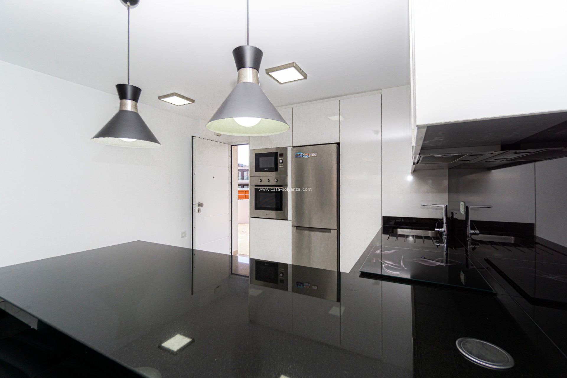 Resale - Apartment / flat - Mil Palmeras - Beach