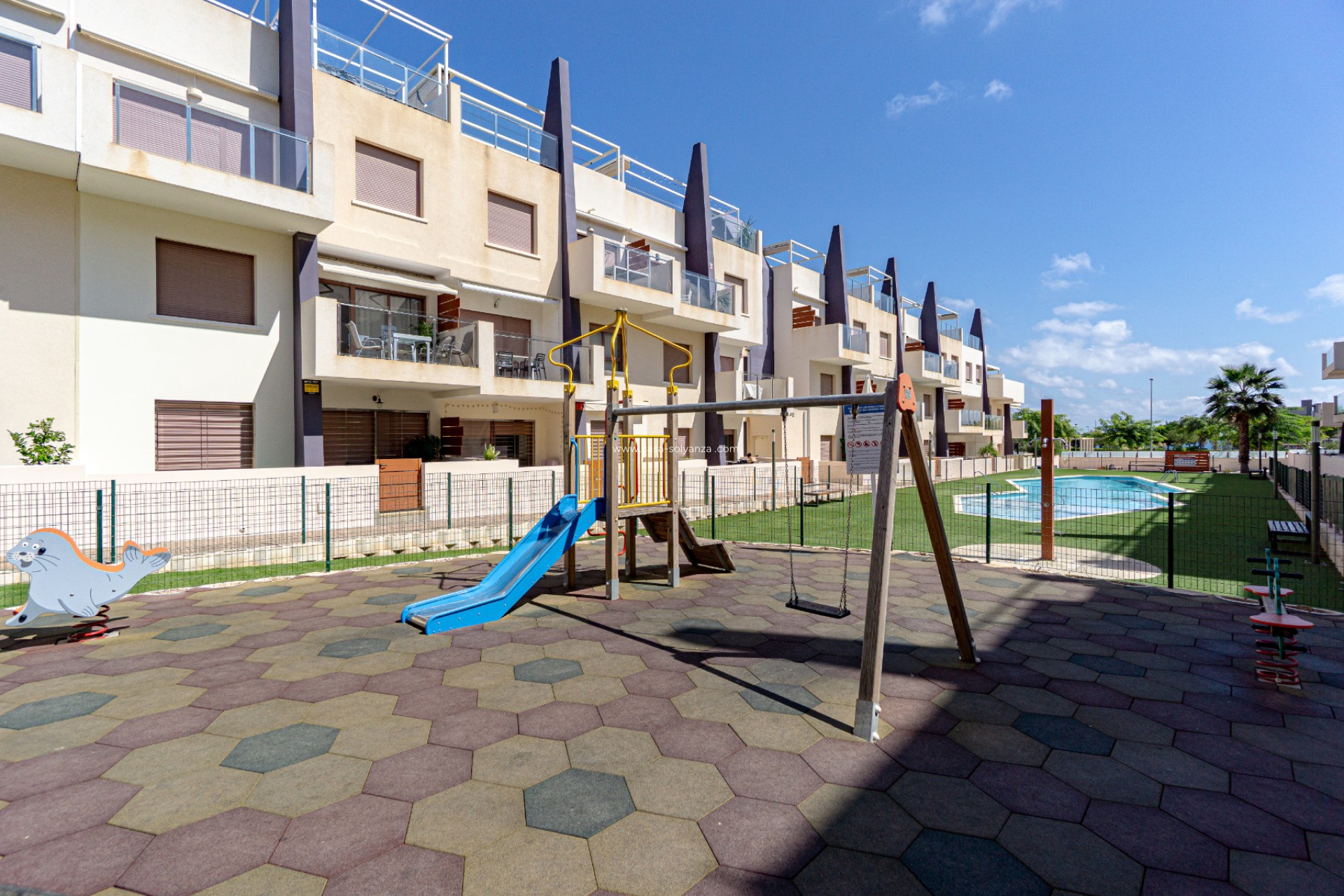 Resale - Apartment / flat - Mil Palmeras - Beach
