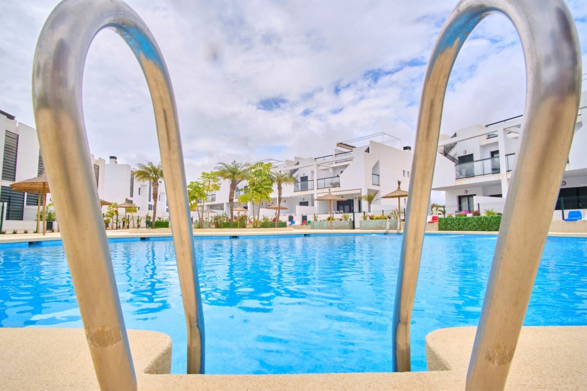 Resale - Apartment / flat - Mil Palmeras - Costa Blanca