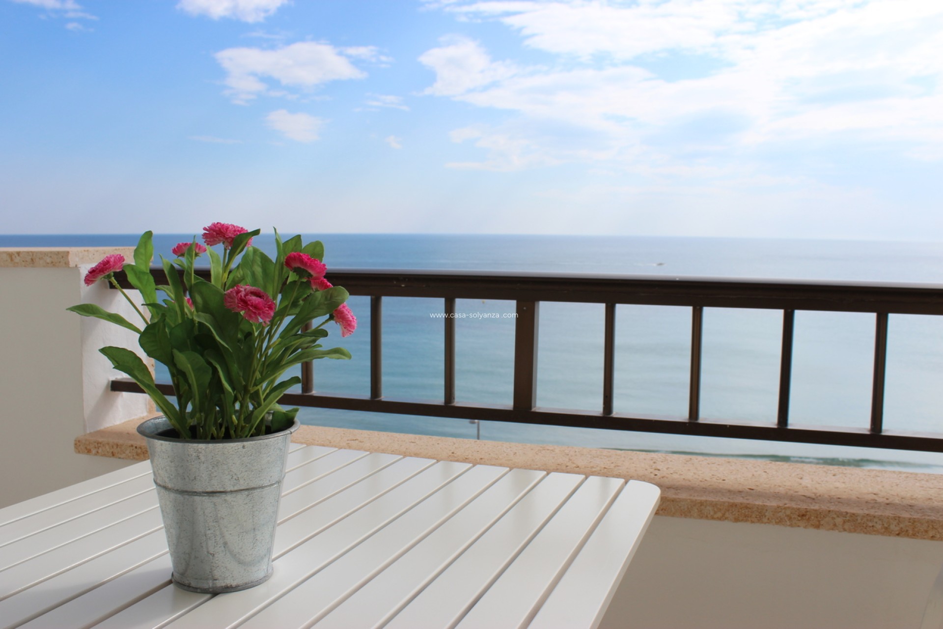 Resale - Apartment / flat - Mil Palmeras - Costa Blanca