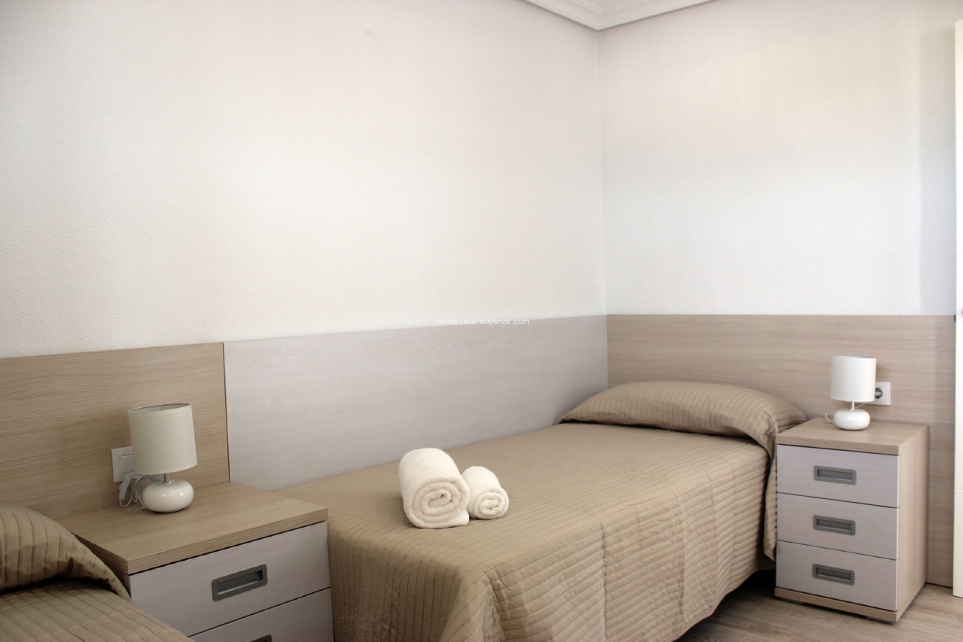 Resale - Apartment / flat - Mil Palmeras - Costa Blanca